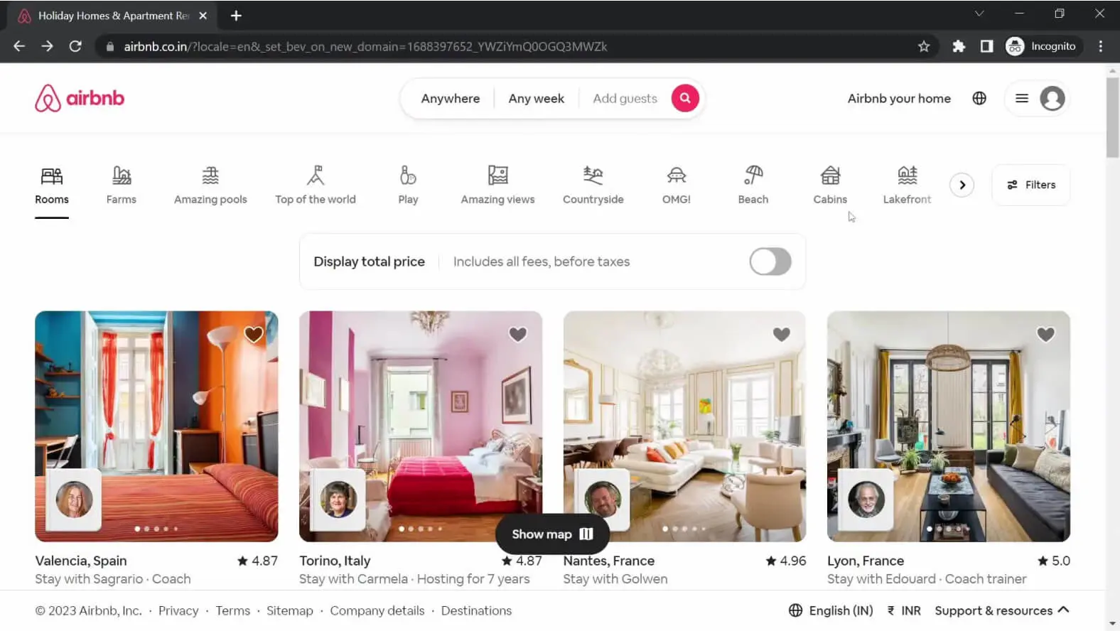 a screenshot of a hotel room